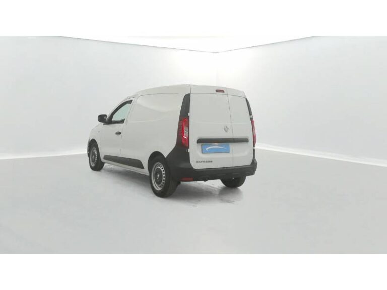 Renault Express (30) VAN BLUE DCI 75 – 22 CONFORT - Image 03 (July 7, 2026)