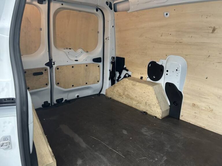 Renault Express (30) VAN BLUE DCI 75 – 22 CONFORT - Image 16 (July 7, 2026)