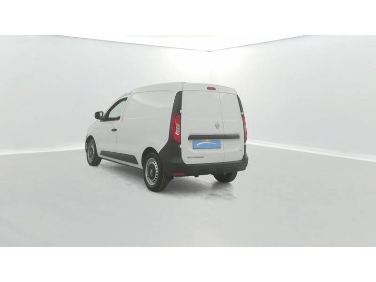 Renault Express (30) VAN BLUE DCI 75 – 22 CONFORT - Image 03 (July 7, 2026)