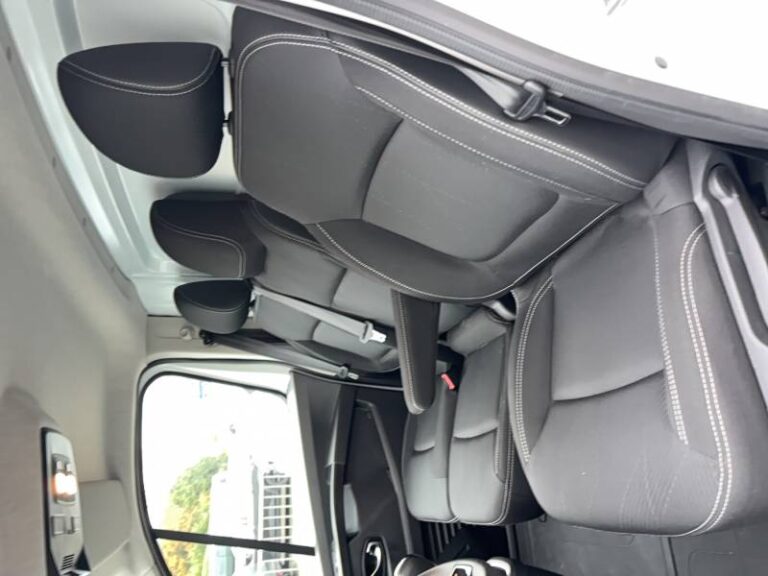 Renault Trafic VAN E-Tech électrique FG GCF 52kWh AC22 - Image 09 (July 7, 2026)