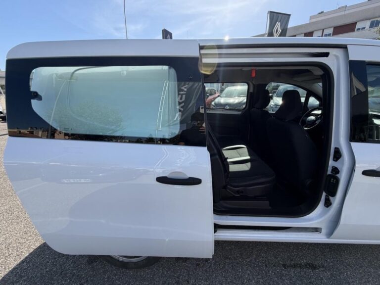 Renault Kangoo III CA L2 advance Blue dCi 115 – 24 - Image 15 (July 7, 2026)