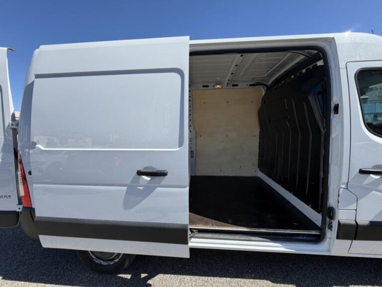 Renault Master III CA Tr CF F3300 Blue dCi 135 - Image 11 (July 7, 2026)