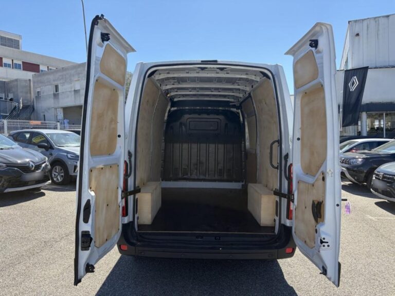 Renault Master III CA Tr CF F3300 Blue dCi 135 - Image 09 (July 7, 2026)