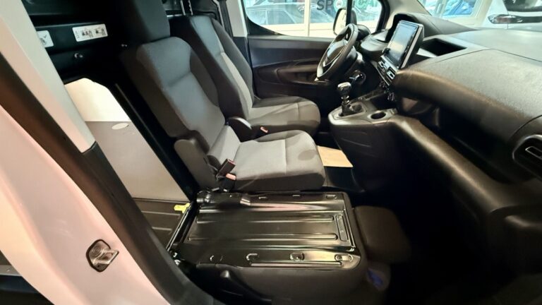 Peugeot Partner III Taille M Pack Asphalt Connect 650kg BlueHDi 100 S&S BVM6 - Image 13 (July 7, 2026)