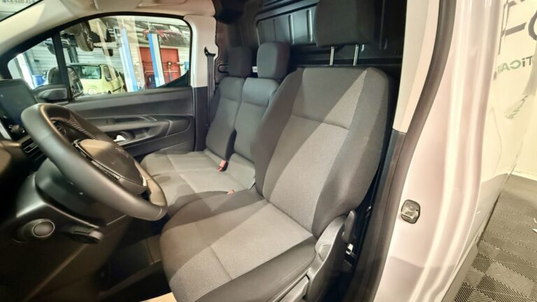 Peugeot Partner III Taille M Pack Asphalt Connect 650kg BlueHDi 100 S&S BVM6 - Image 15 (July 7, 2026)