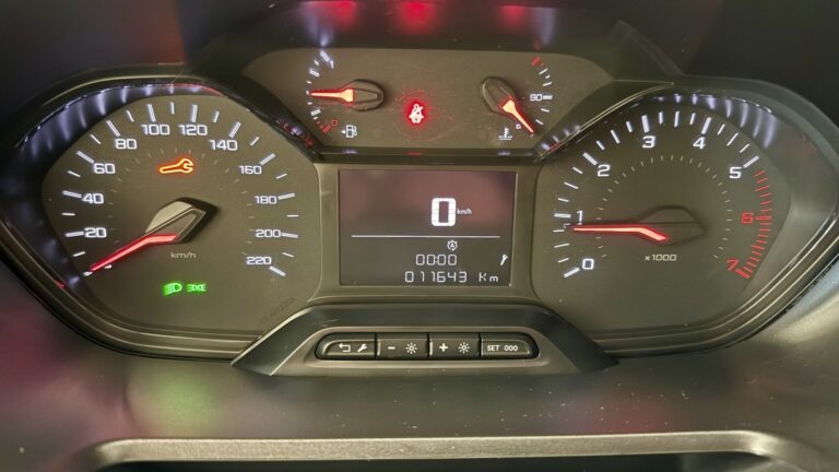 Peugeot Partner III Taille M Pack Asphalt Connect 650kg BlueHDi 100 S&S BVM6 - Image 18 (July 7, 2026)