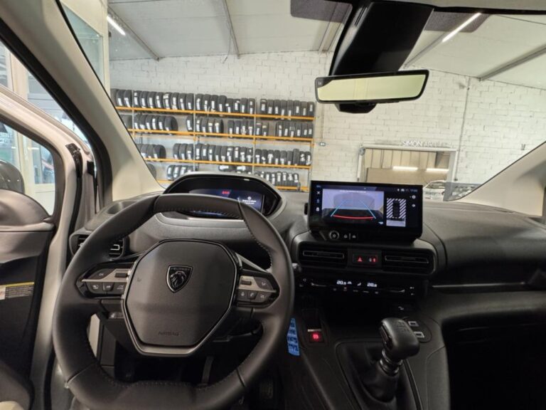 Peugeot Partner III M CU std Diesel 100ch Manuelle Pro Skill - Image 19 (July 7, 2026)