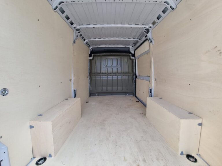 Peugeot Boxer II 2.2 140 CH S&S BVA8 3.5T - Image 05 (July 7, 2026)