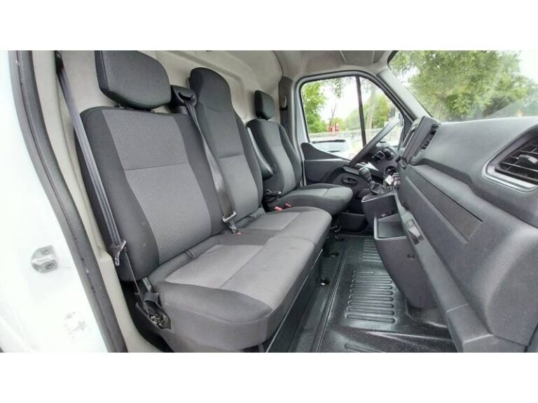 Renault Master FOURGON FGN TRAC F3300 BLUE DCI 135 GRAND CONFORT - Image 12 (July 7, 2026)