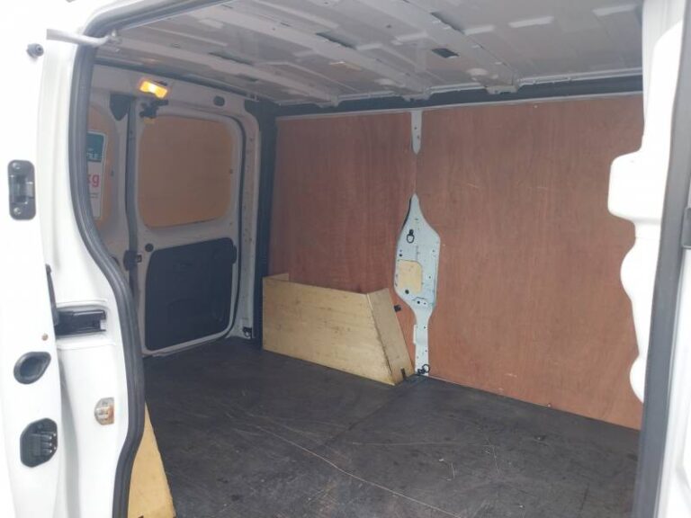Renault Trafic FGN 3000 KG BLUE DCI 130 CONFORT - Image 17 (July 7, 2026)