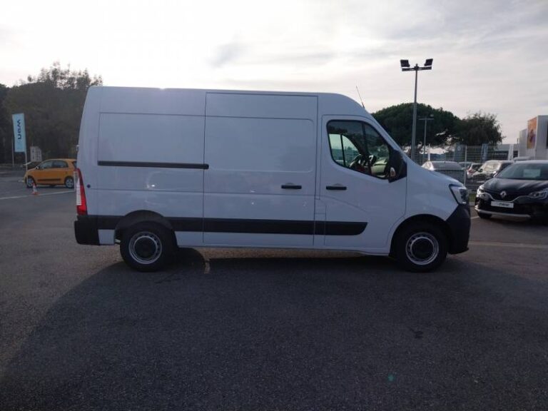 Renault Master FOURGON FGN TRAC F3500 BLUE DCI 135 CONFORT - Image 48 (August 28, 2026)