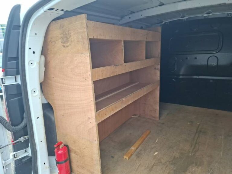 Renault Kangoo Van EXPRESS MAXI GRAND VOLUME BLUE DCI 95 EXTRA R-LINK - Image 18 (July 7, 2026)