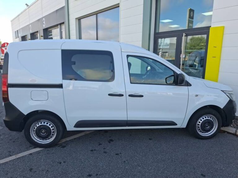 Renault Express (30) VAN BLUE DCI 95 – 22 CONFORT - Image 06 (July 7, 2026)