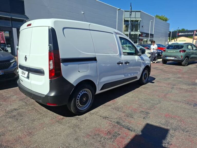 Renault Express (30) VAN BLUE DCI 95 – 22 CONFORT - Image 05 (July 7, 2026)