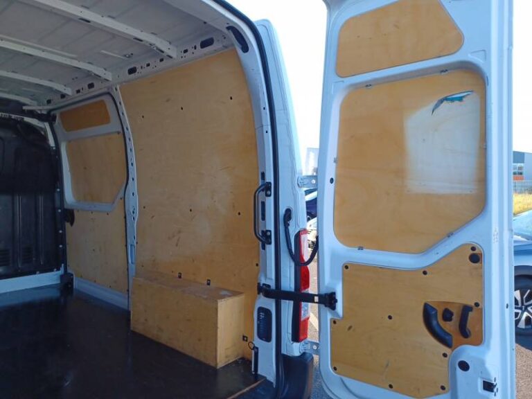 Renault Master FOURGON FGN TRAC F3500 BLUE DCI 135 CONFORT - Image 16 (July 7, 2026)