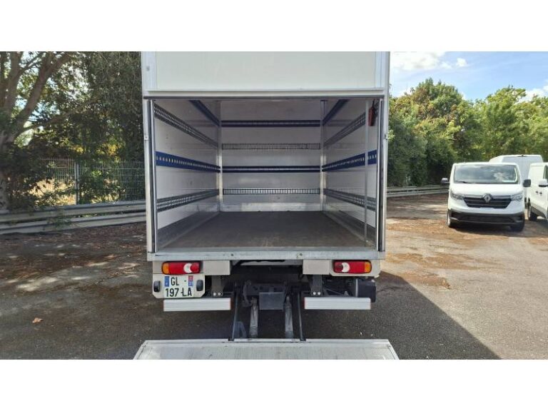 Renault Master FOURGON CC TRAC 3T5 L3 DCI 145 CONFORT CAISSE AVEC HAYON - Image 15 (July 7, 2026)