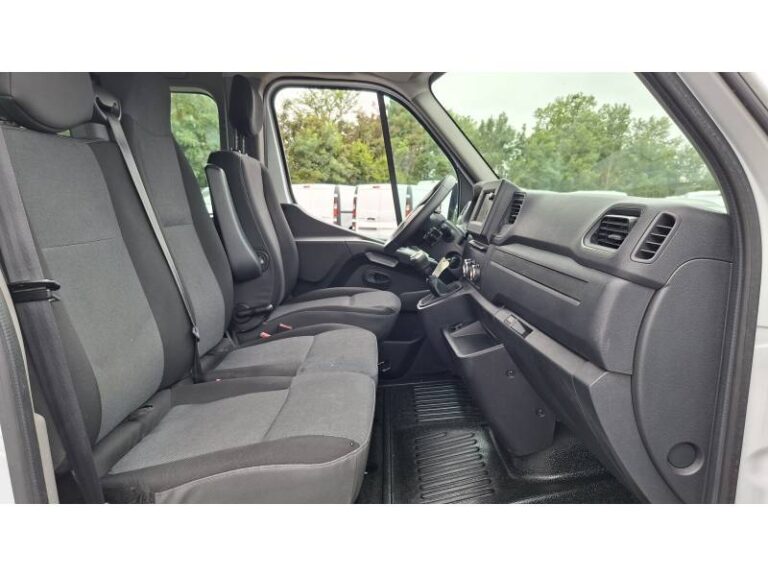 Renault Master FOURGON CA TRAC F3500 BLUE DCI 135 GRAND CONFORT - Image 11 (July 7, 2026)