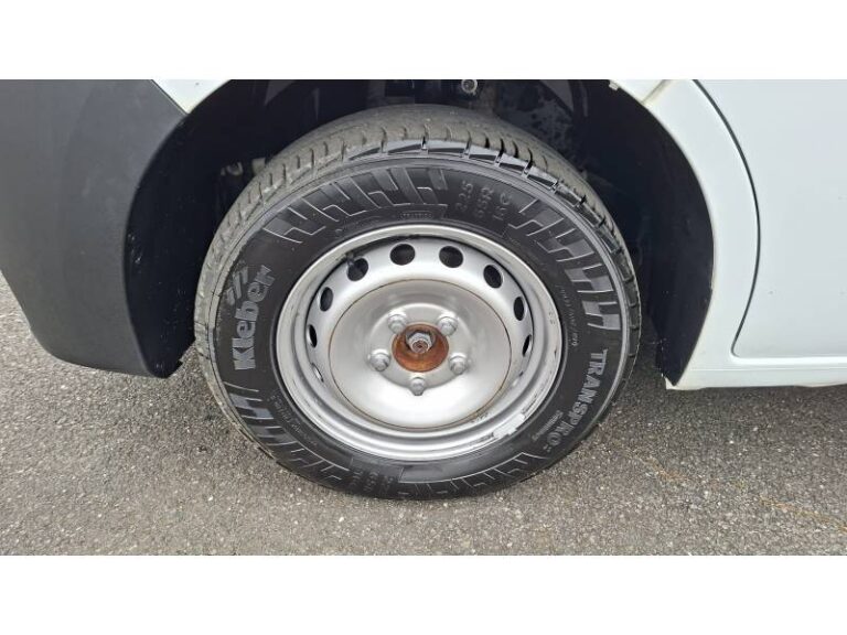 Renault Master FOURGON CA TRAC F3500 BLUE DCI 135 GRAND CONFORT - Image 09 (July 7, 2026)
