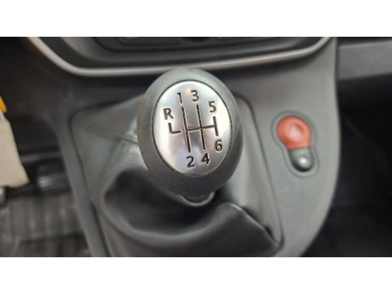 Renault Kangoo Van EXPRESS BLUE DCI 95 EXTRA R-LINK - Image 17 (July 7, 2026)
