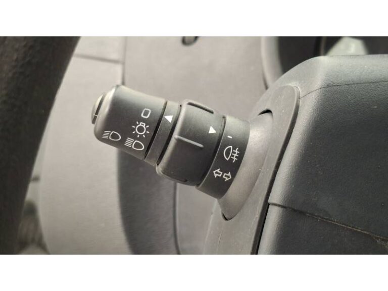 Renault Kangoo Van EXPRESS BLUE DCI 95 EXTRA R-LINK - Image 19 (July 7, 2026)