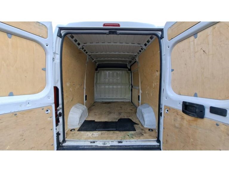 Peugeot Boxer TOLE 335 BLUEHDI 165 S&S PREMIUM - Image 12 (July 7, 2026)