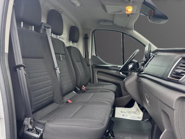 Ford Transit 300 2.0 ECOBLUE 170 LIMITED BA - Image 07 (July 7, 2026)