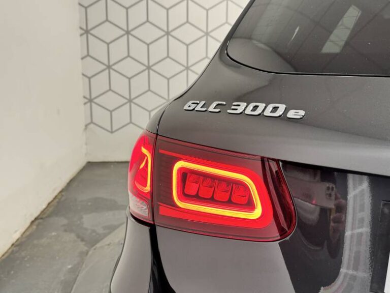 Mercedes classe glc 300 e EQ POWER 9G-Tronic 4Matic AMG Line - Image 15 (July 7, 2026)