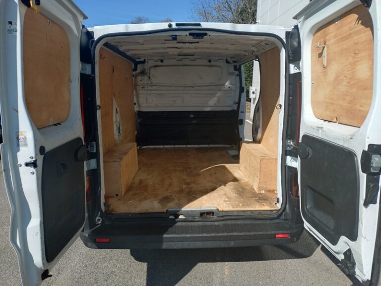 Renault Trafic III 1.6 DCI 125 CV GRAND CONFORT - Image 06 (July 7, 2026)