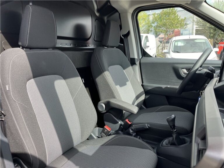 Ford transit courier II FOURGON FGN 1.0 ECOBOOST 100 BVM6 TREND - Image 12 (July 7, 2026)