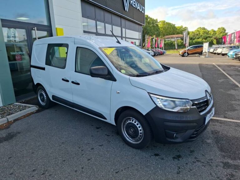 Renault Express (30) VAN BLUE DCI 95 – 22 CONFORT - Image 07 (July 7, 2026)