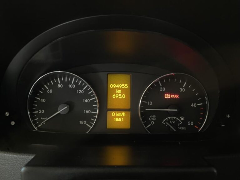 Mercedes Sprinter 219 CDI 190CH 3.0 V6 – CLIM GARANTI 6 MOIS - Image 13 (July 7, 2026)