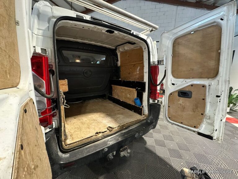 Citroën Jumpy 2.0 Hdi 128CV CABINE APPROFONDIE – 6 PLACES BLUETOOTH GPS TVA RECUPERABLE - Image 14 (July 7, 2026)