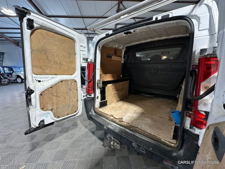 Citroën Jumpy 2.0 Hdi 128CV CABINE APPROFONDIE – 6 PLACES BLUETOOTH GPS TVA RECUPERABLE - Image 15 (July 7, 2026)