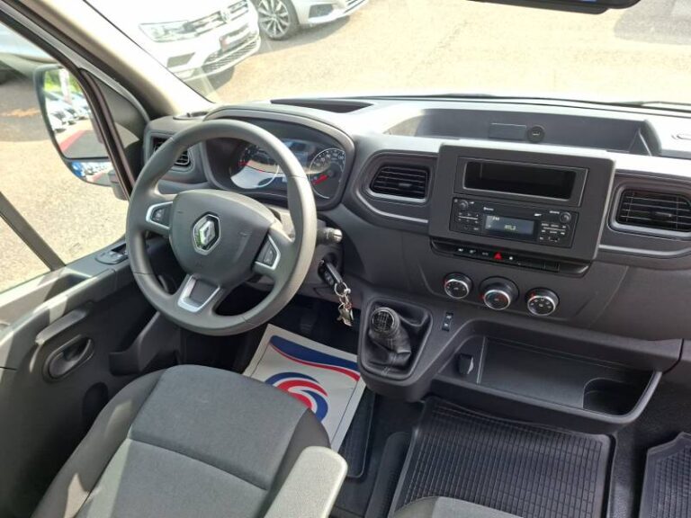 Renault Master FOURGON PHC TRAC F3500 BLUE DCI 145 EURO VI CONFORT - Image 10 (July 7, 2026)