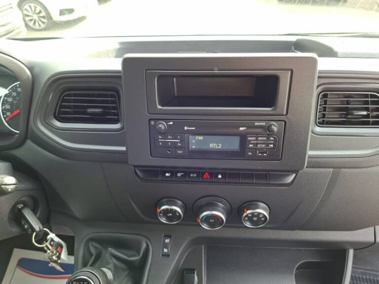 Renault Master FOURGON PHC TRAC F3500 BLUE DCI 145 EURO VI CONFORT - Image 12 (July 7, 2026)