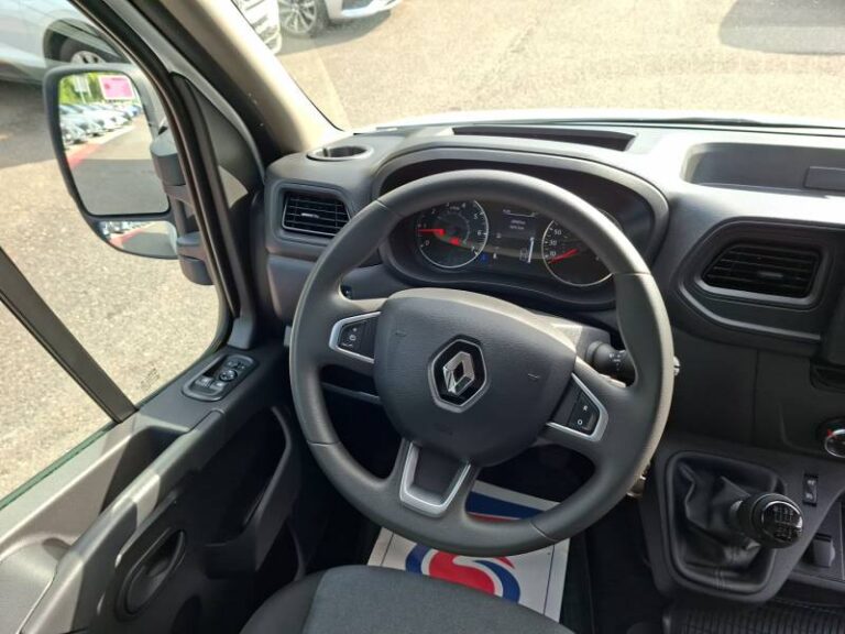 Renault Master FOURGON PHC TRAC F3500 BLUE DCI 145 EURO VI CONFORT - Image 13 (July 7, 2026)
