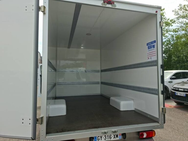Renault Master FOURGON PHC TRAC F3500 BLUE DCI 145 EURO VI CONFORT - Image 17 (July 7, 2026)