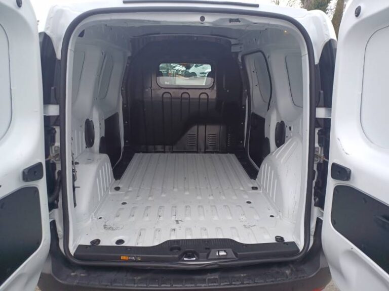 Renault Express (30) VAN BLUE DCI 95 – 22 CONFORT - Image 17 (July 7, 2026)