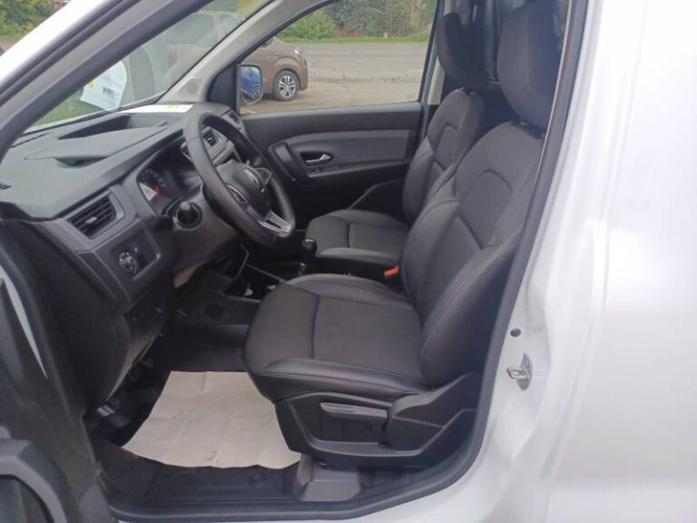 Renault Express (30) VAN BLUE DCI 95 – 22 CONFORT - Image 09 (July 7, 2026)