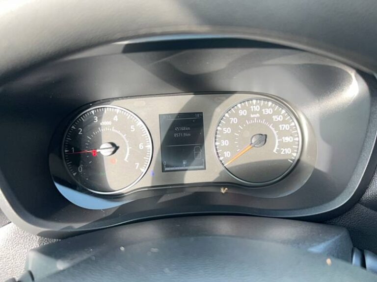Renault Master FOURGON FGN TRAC F3500 BLUE DCI 135 CONFORT - Image 12 (July 7, 2026)