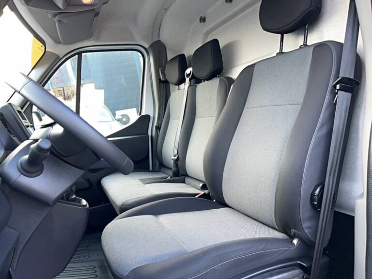 Renault Master FOURGON FGN TRAC F3500 BLUE DCI 135 CONFORT - Image 09 (July 7, 2026)