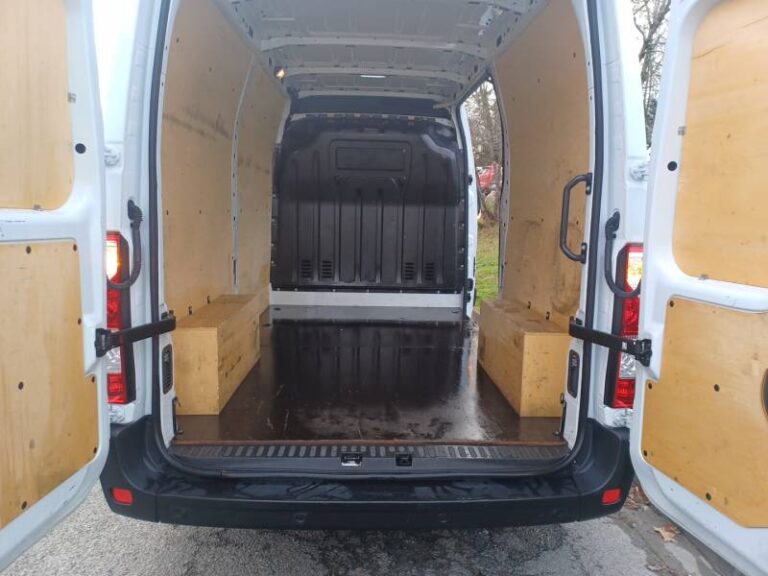 Renault Master FOURGON FGN TRAC F3500 BLUE DCI 135 CONFORT - Image 17 (July 7, 2026)