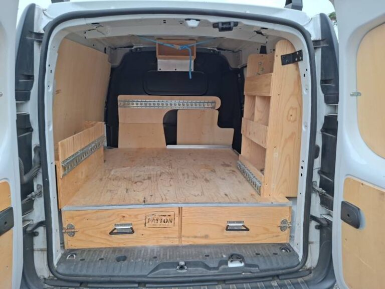 Renault Kangoo Van ELECTRIQUE ACHAT INTEGRAL EXTRA R-LINK-19 - Image 17 (July 7, 2026)