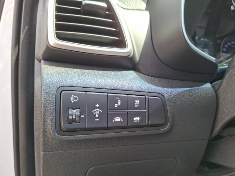 Hyundai Tucson 1.6 CRDi 136 DCT-7 Intuitive - Image 14 (July 7, 2026)