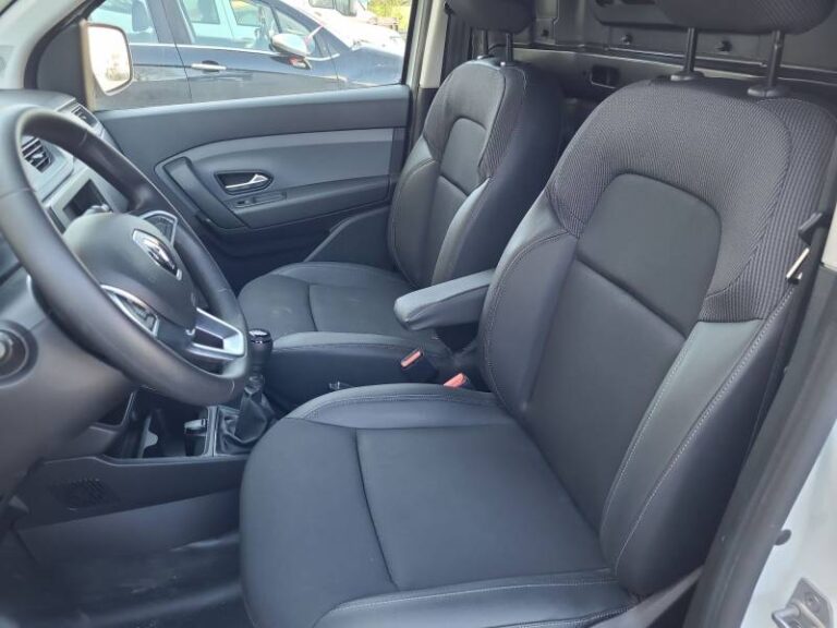 Renault Express (30) VAN BLUE DCI 95 CONFORT - Image 09 (July 7, 2026)