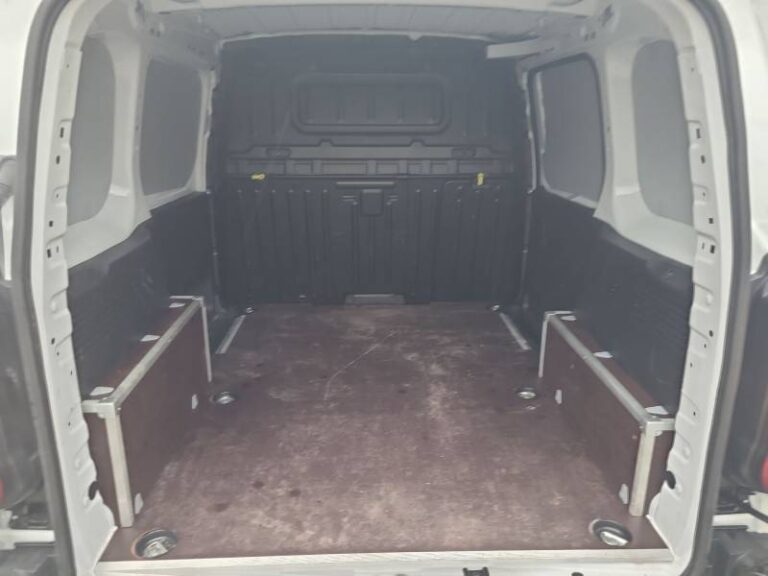 Fiat Doblo FOURGON TAILLE M 650 KG BLUEHDI 130 S&S EAT8 - Image 15 (July 7, 2026)