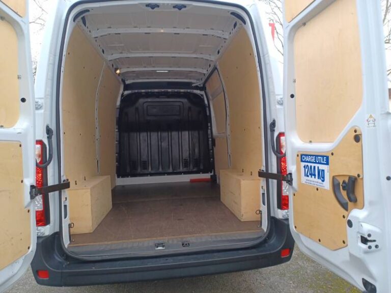 Renault Master FOURGON FGN TRAC F3500 BLUE DCI 135 CONFORT - Image 17 (July 7, 2026)