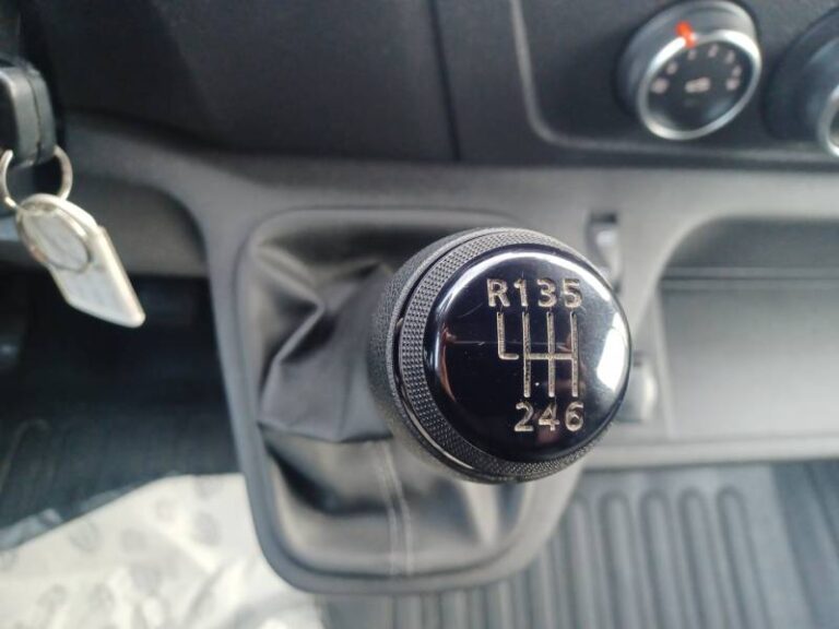 Renault Master FOURGON FGN TRAC F3500 BLUE DCI 135 CONFORT - Image 15 (July 7, 2026)