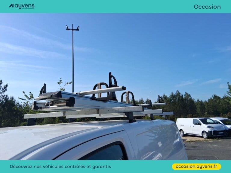 Peugeot Expert Fg Standard 2.0 BlueHDi 150ch S&S Asphalt - Image 16 (July 7, 2026)