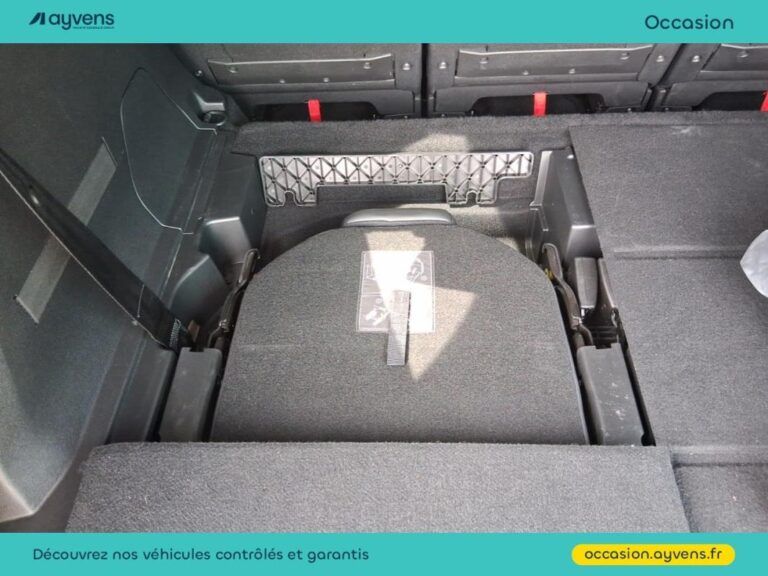 Peugeot 5008 1.6 PureTech 180ch S&S GT Pack EAT8 - Image 17 (July 7, 2026)